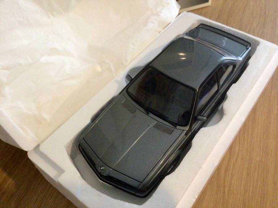 Very Rare AUTOART BMW M635CSi 1/18 Scale Diecast Model Car Boxed!