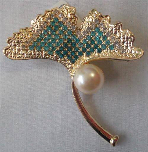 Costume Jewellery Brooch