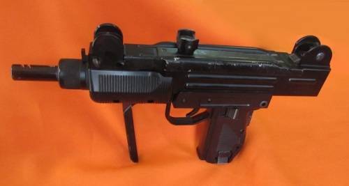 CYBERGUN - KWC MINI UZI BB GUN