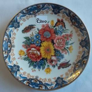 Beautiful   Imperial Imari Small Plate