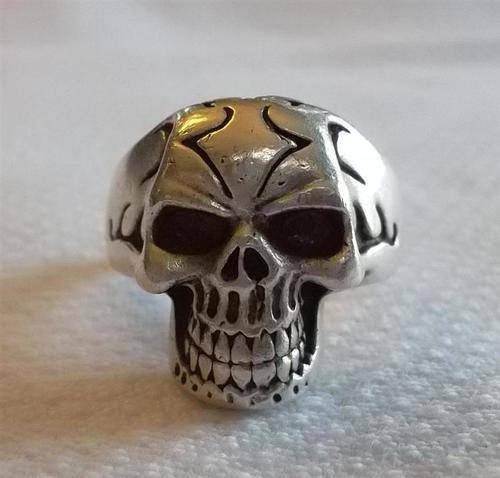 10.8g  925 Silver  Skull Ring
