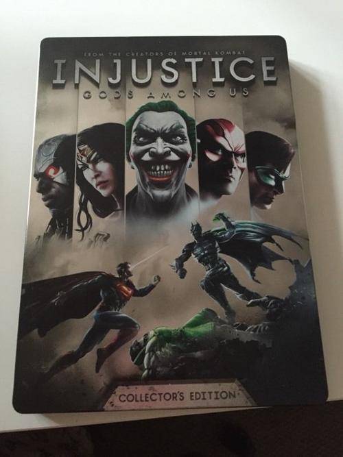 XBOX 360 Injustice Gods among us   TIN BOX
