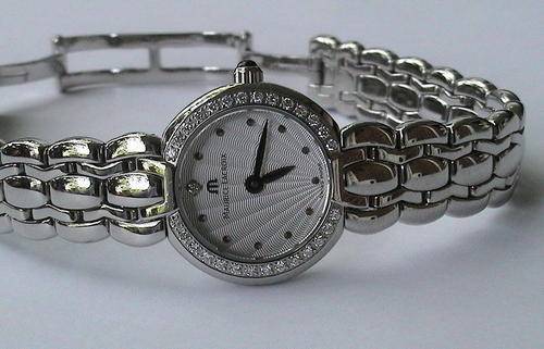 MAURICE LACROIX LADIES SILVER DIAL SELENA DIAMOND BEZEL WATCH  MINT