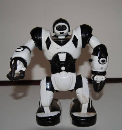 MINI ROBOCOP COLLECTORS ROBOT