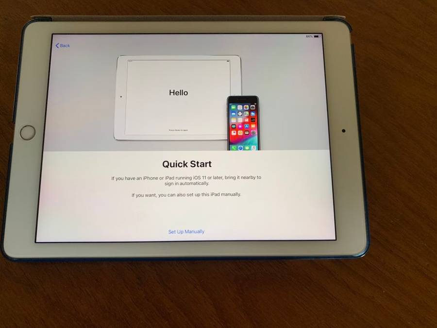 iPad Pro 9.7 WiFi 128GB White, all original accessories and in box, and Apple Pencil