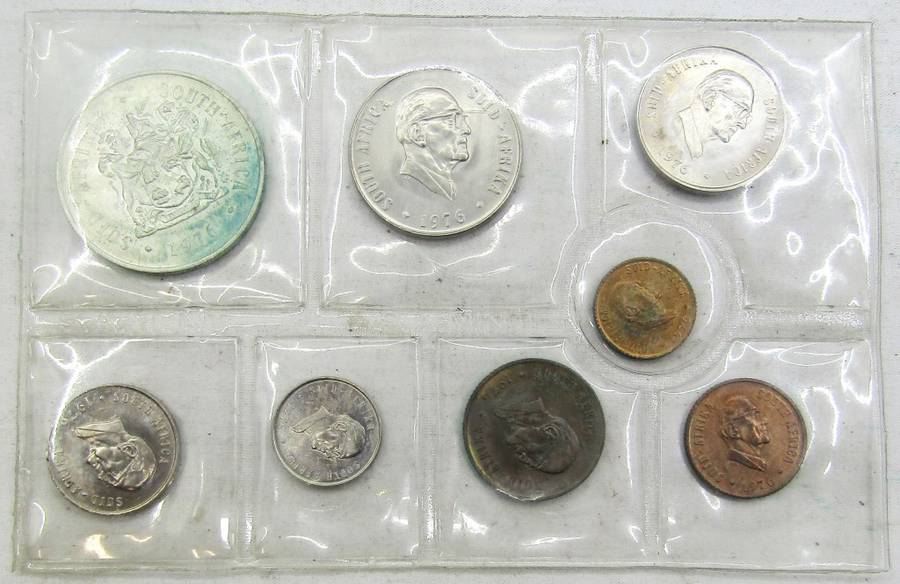 4x1976 Republic of South Africa Mint  Set with SILVER RAND  unopened as issued-4 sets available