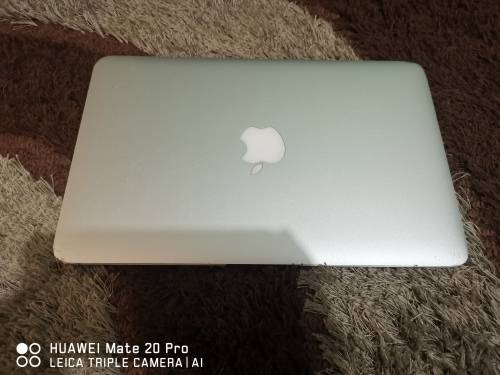 *** APPLE MACBOOK AIR 2014 Intel® Core i5** 1.5 GB GFX** 128 GB SSD** 4 GB RAM** ULTRABOOK