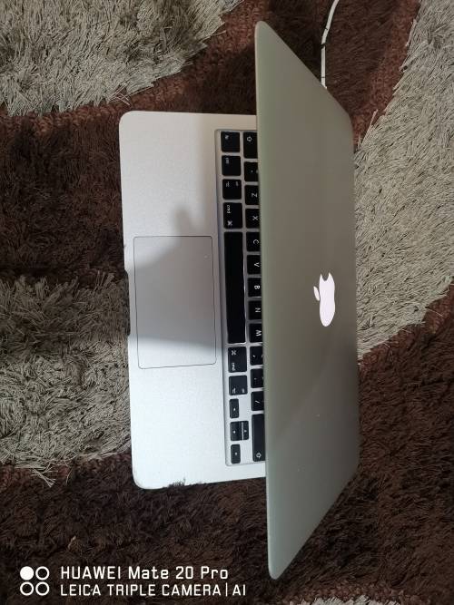 *** APPLE MACBOOK AIR 2014 Intel® Core i5** 1.5 GB GFX** 128 GB SSD** 4 GB RAM** ULTRABOOK