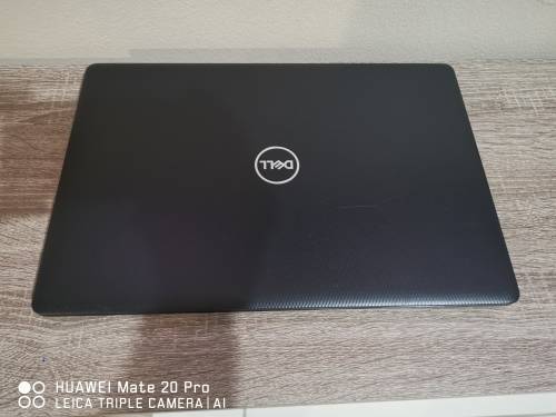 MINT CONDITION DELL i5 7th Gen 4 GB RAM  1 TB SATA lll DRIVE