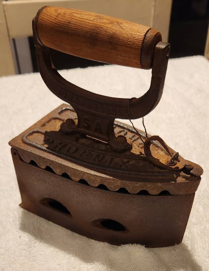 Antique Coal Iron - Phoenix Foundry Ltd Johannesburg - See pictures for condition