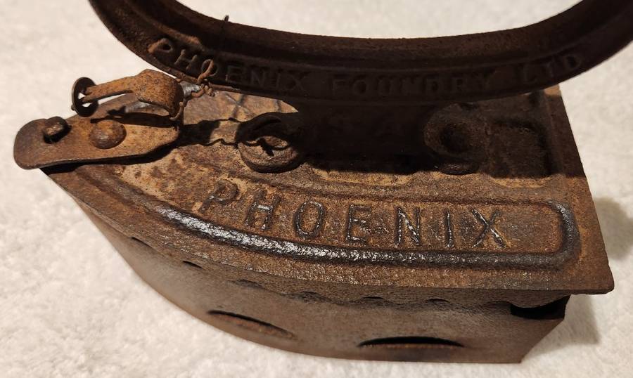 Antique Coal Iron - Phoenix Foundry Ltd Johannesburg - See pictures for condition