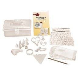 100 Piece Cake Decorating Kit