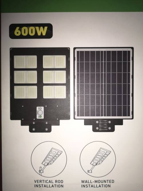 600W SOLAR STREET LIGHT / REMOTE CONTROL / MOTION SENSOR / IP66 WEATHERPROOF / 3 MODE LIGHT SETTING