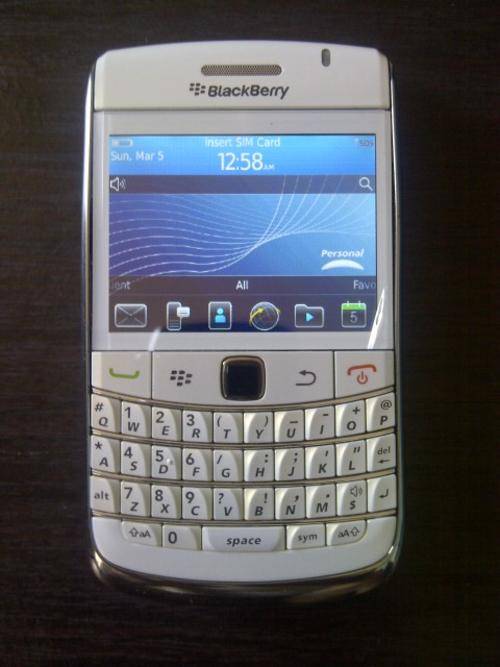 Original Blackberry BOLD 9700, Unlocked to all networks !!FAST SHIPPING!!