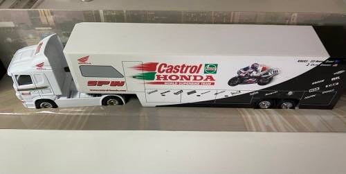 Castrol Honda Superbike Team - Scania Race Transporter 2001 (Corgi)