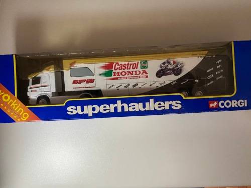 Castrol Honda Superbike Team - Scania Race Transporter 2001 (Corgi)