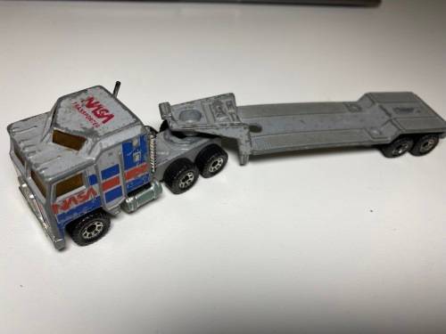 NASA Kenworth Transporter 1981 (Matchbox 1:90 - some damage)