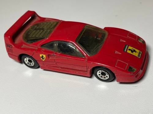 Ferrari F40 - 1988 (Matchbox)