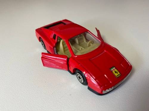 Ferrari Testarossa - 1988 (MC Toy)