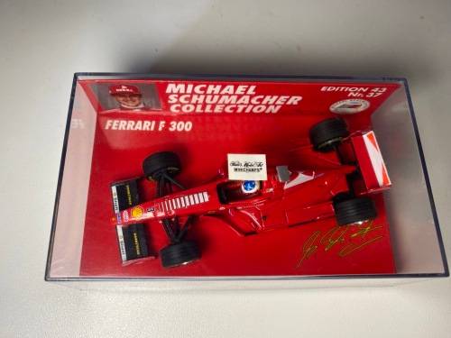 Michael Schumacher - Ferrari F1 1998 (Rare Minichamps 1:43)