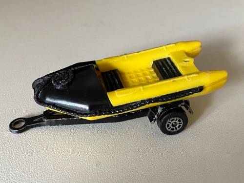 Boat with Trailer (Rare Corgi Junior - made in Gt. Britain +/-1:60)
