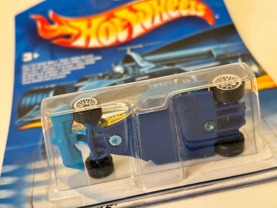 Renault Formula 1 Team 2003 #7 (Rare Hot Wheels unopened 1:64)