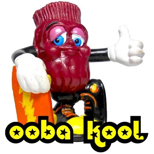 THE CALIFORNIA RAISINS / SKATER DUDE /  Vintage OobaKool Figurine