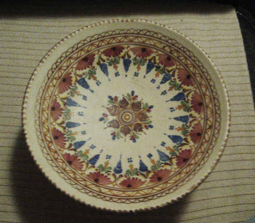 STANDING CERAMIC BOWL - HAND PAINTED