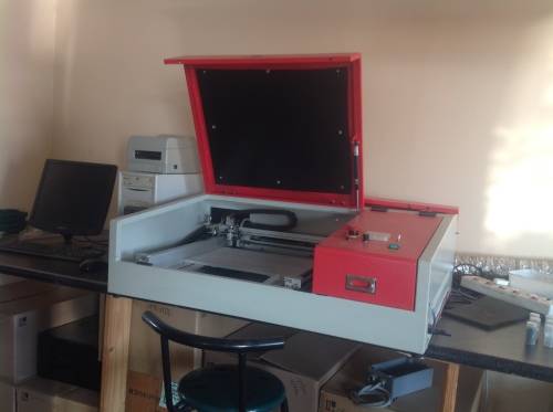Laser cutter 40cm x 40cm