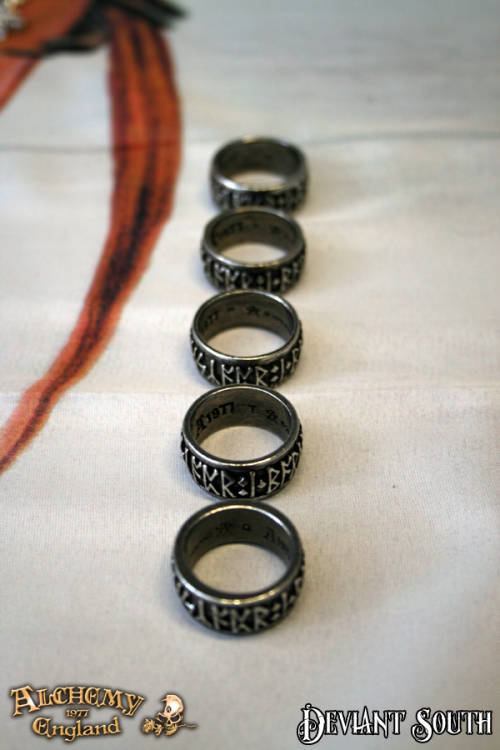 Alchemy Gothic AG-R173 Runeband - UK Size: W | US Size: 11