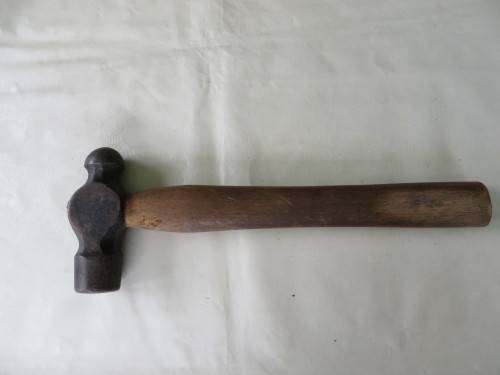 VERY LARGE PANEL BEATING HAMMER - 40 MM DIAM. - 165 MM WIDE - 390 MM LONG - AS PER SCAN