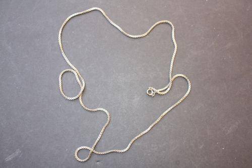 STAINLESS STEEL CHAIN - 800 MM - APPR. 2.00 MM WIDE - NO MARKINGS - PLEASE HAVE A LOOK