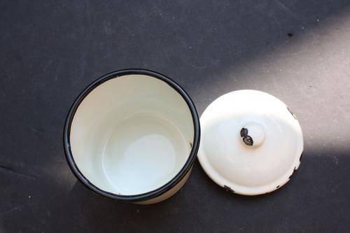 SMALL VINTAGE ENAMEL STORAGE JAR - 80 MM DIAM. - 80 MM HIGH - PLEASE HAVE A LOOK