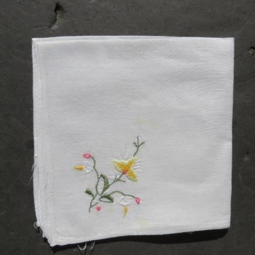 BEAUTIFUL - HANKY - PLEASE HAVE A LOOK