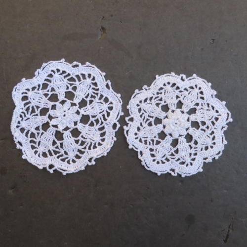 2 BEAUTIFUL DOILLIES - 120 MM DIAM. EACH - PLEASE HAVE A LOOK