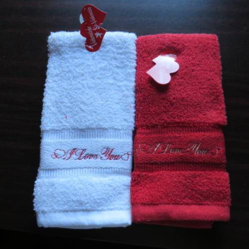 TWO GUEST TOWELS - I LOVE YOU - PLEASE HAVE A LOOK