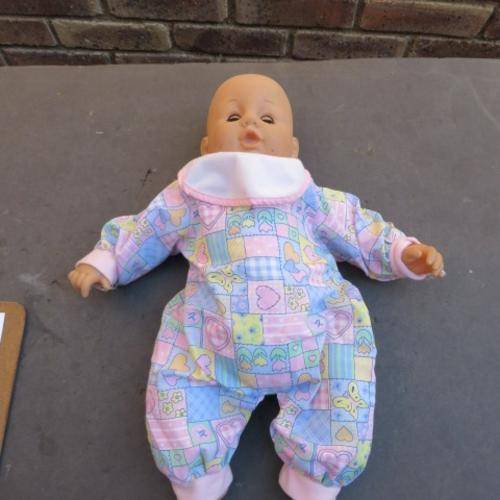 BEAUTIFUL DOLL - 420 MM - SOFT BODY - PLEASE HAVE A LOOK