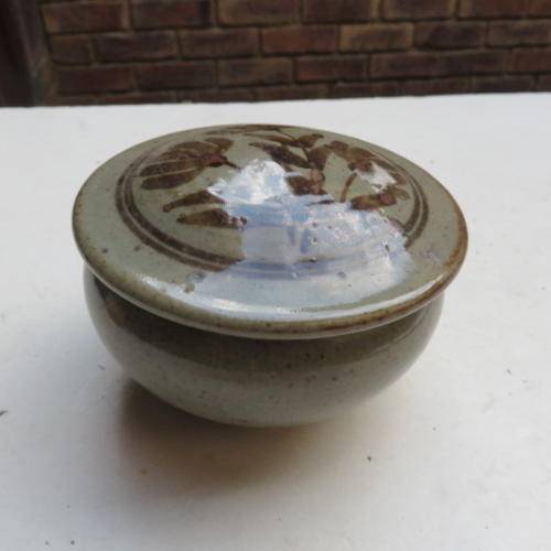 BEAUTIFUL GLAZED TRINKET BOX - 110 MM DIAM. 70 MM HIGH