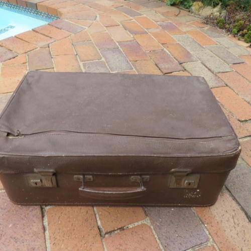 OLD SUIT CASE - 550 X 340 MM - 190 MM HIGH - IT'S A PARAGON - NEEDS TLC