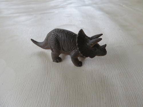 HARD PLASTIC DINOSAUR - AS PER SCAN - WILL COMBINE POSTAGE