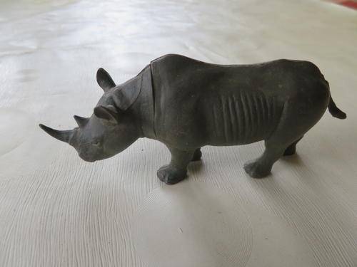 HARD PLASTIC  ANIMAL - AS PER SCAN - WILL COMBINE POSTAGE