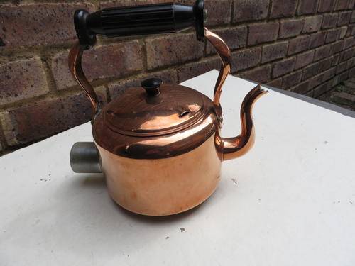 BEAUTIFUL OLD ELECTRIC COPPER KETTLE - SWAN - ENGLAND - 160 MM DIAM. - 120 MM HIGH - 240 TO THE TOP