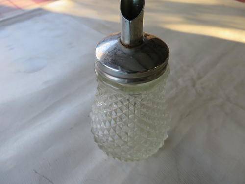 OLD SUGAR POURER - AS PER SCAN