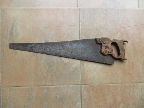 OLD AND RUSTY SAW - BLADE  40 / 150 MM - 710 MM OVERALL - AS PER SCAN