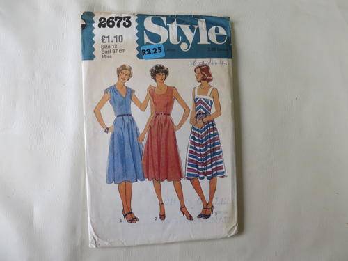 STYLE - PATTERN NO. 2673 - SIZE 12 - BUST 87 CM -  FACTORY FOLDED - AS PER SCAN