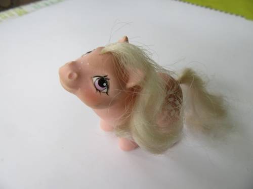 MY LITTLE PONY - HASBRO 1984 - PATENT PENDING -  AS PER SCAN