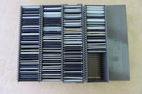 FOR DAMIEN ONLY - 4 CLASSINOX SLIDE MAGAZINES WITH 130 UNCHECKED SLIDES
