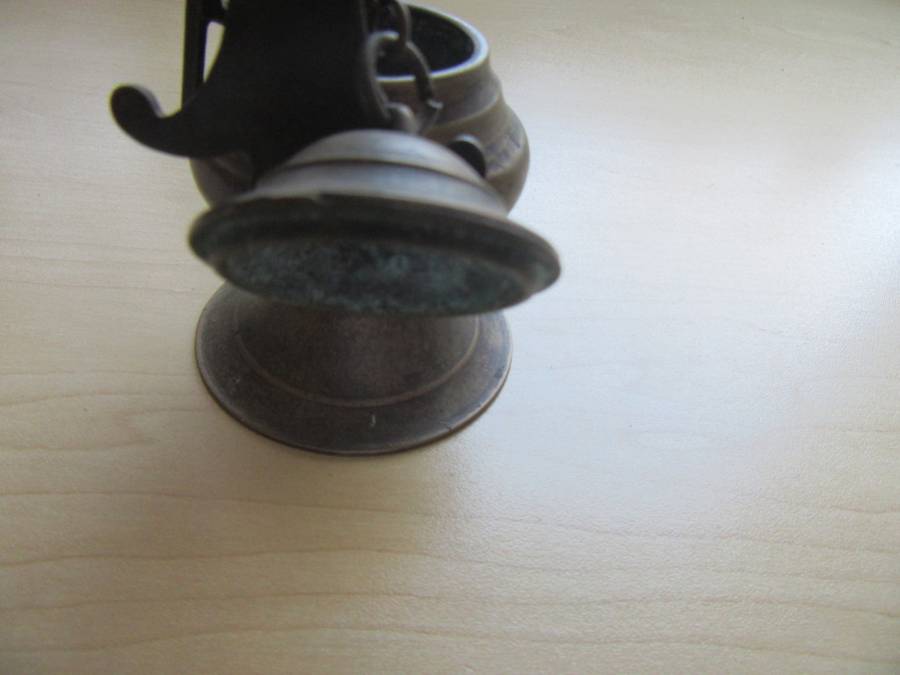 BRASS GENIE OIL LAMP - WITH WALL HANGING ATTACHMENT - AS PER SCAN