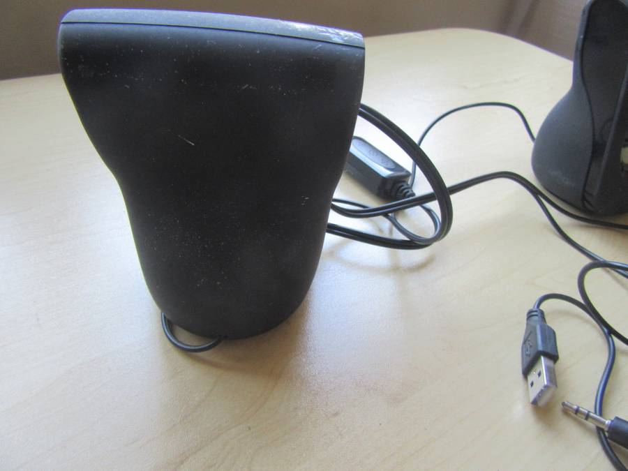 2 XCEED STEREO MINI SPEAKERS - AS PER SCAN