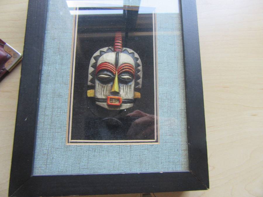 FRAMED AFRICAN MASK - APPR. 200 X150 X35 MM - AS PER SCAN